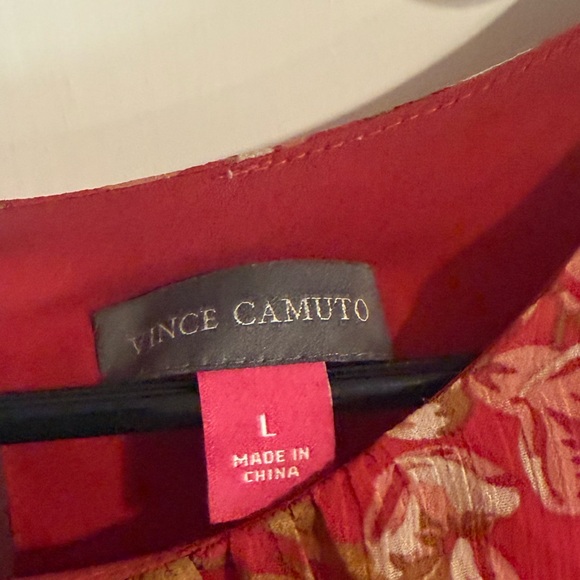 Vince Camuto Red Floral Sleeveless Blouse - Picture 2 of 6